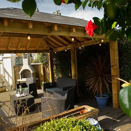 Acorn House Гостевой дом 4*