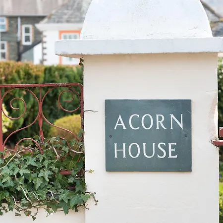 Acorn House Гостевой дом